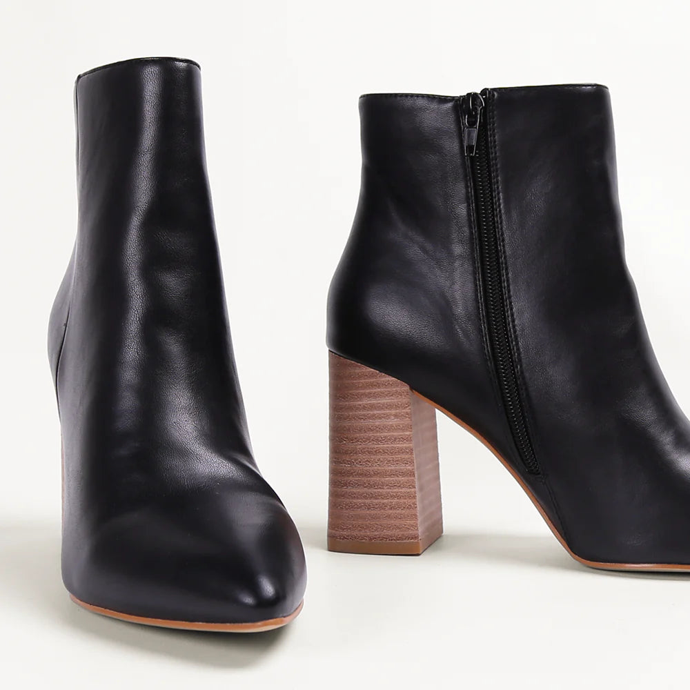 Veronica Leather Boot - Matte Black